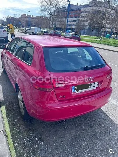 Usado Audi A3 Ambiente 125 CV (91 kW) 2008 Rojo Utilitario