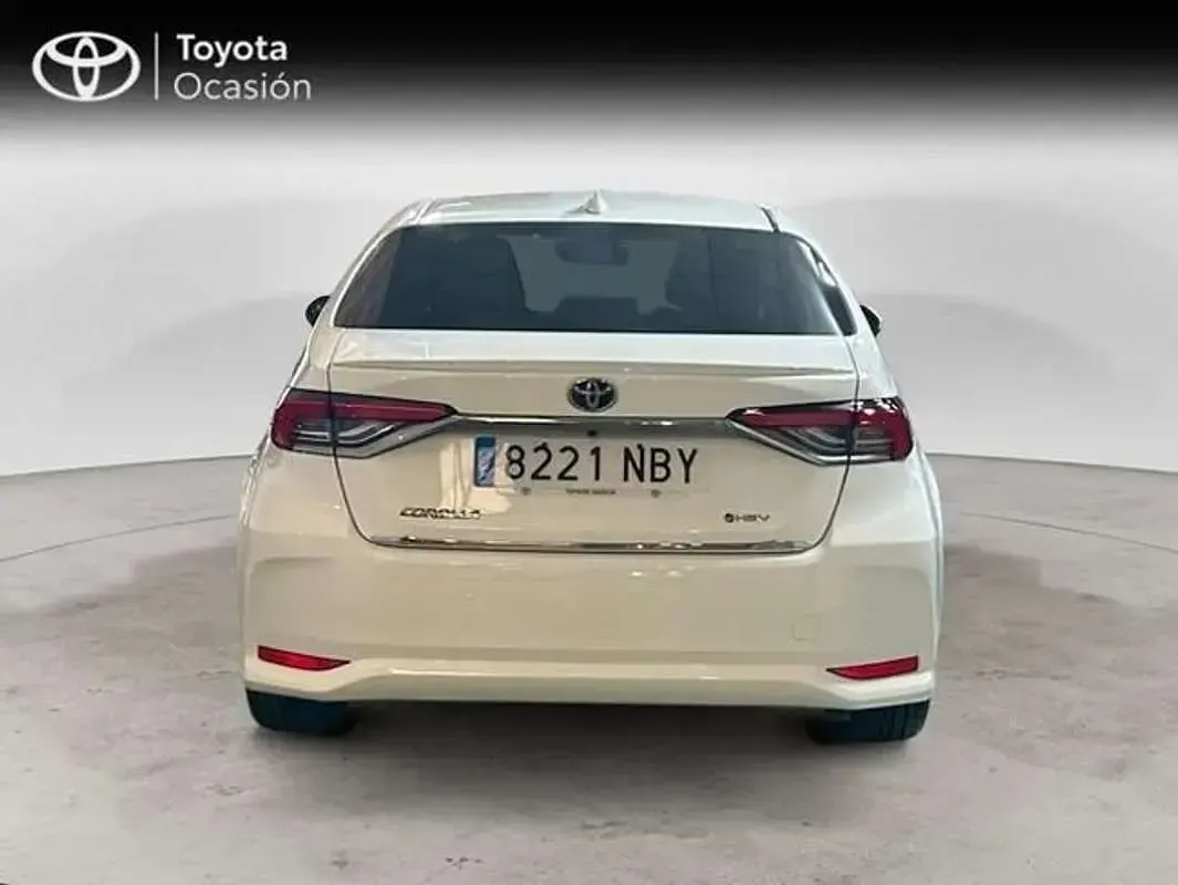 Usado Toyota Corolla Plus 140 CV (102 kW) 2025 Blanco Berlina