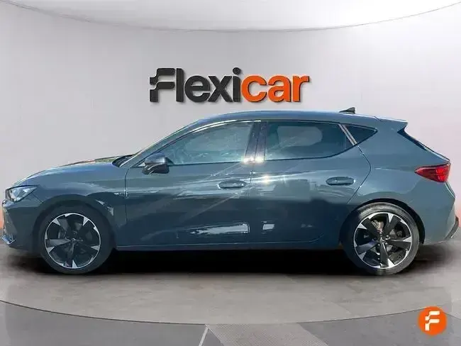 Usado Cupra Leon 150 CV (110 kW) 2025 Gris
