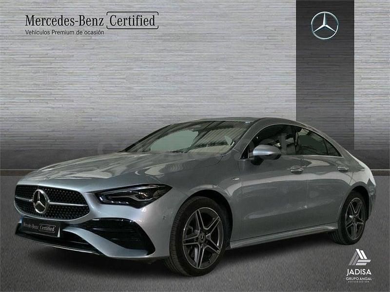 Usado Mercedes CLA250e AMG line 218 CV (160 kW) 2025 Gris / plata Berlina