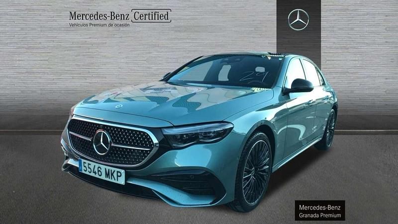 Verde Usado 2023 Mercedes E220 Berlina | 67.900 € (Buen precio) - Imagen 1/4