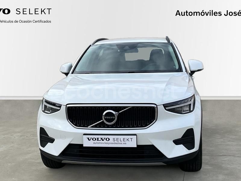 Usado Volvo XC40 Momentum 129 CV (94 kW) 2021 Blanco SUV
