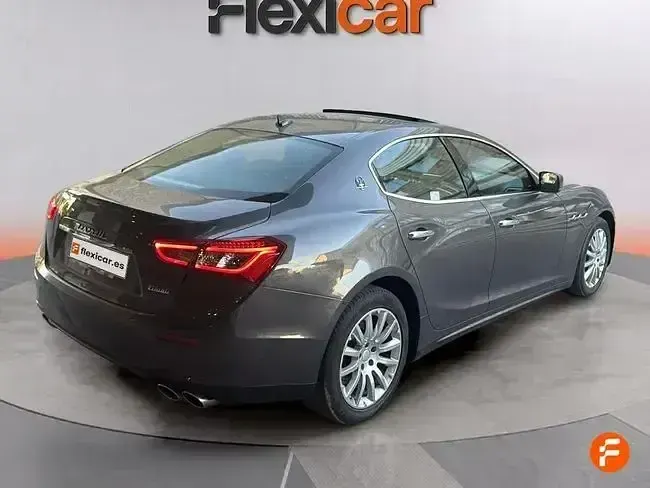 Usado Maserati Ghibli 275 CV (202 kW) 2016 Gris Berlina