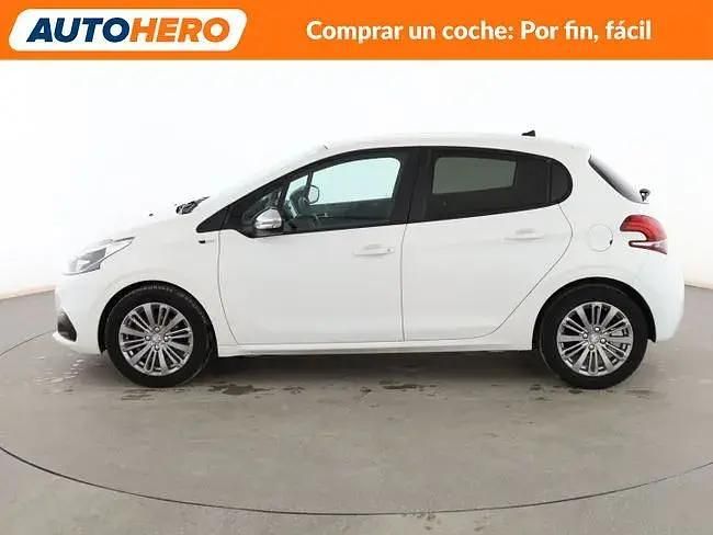 Begagnad Peugeot 208 Style 75 HK (55 kW) 2016 Vit Halvkombi