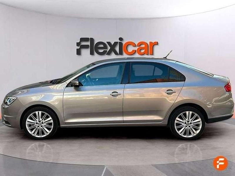 Usado Seat Toledo XCELLENCE 110 CV (80 kW) 2018 Gris Utilitario