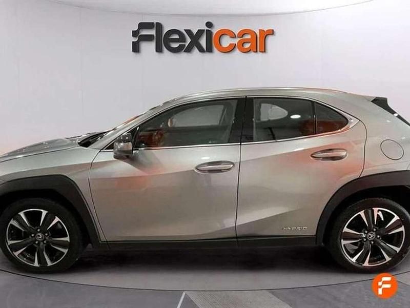 Usado Lexus UX 250h Business Edition 184 CV (135 kW) 2019 Gris SUV