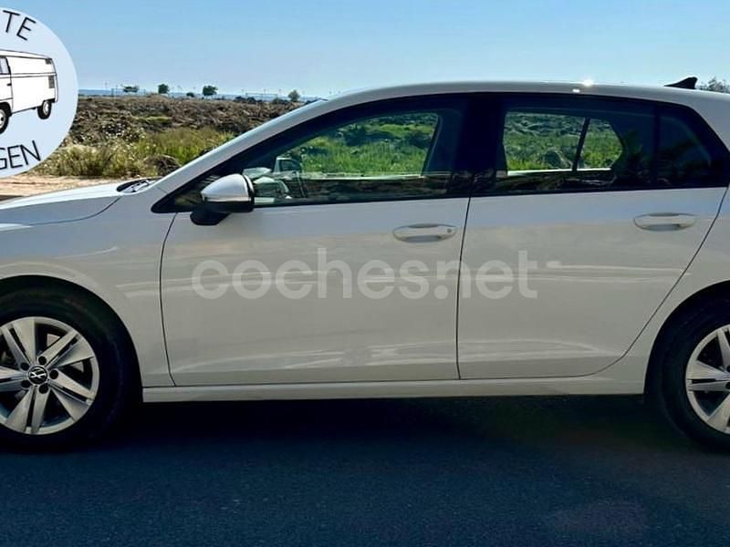 Usado VW Golf VIII 115 CV (84 kW) 2021 Blanco Berlina