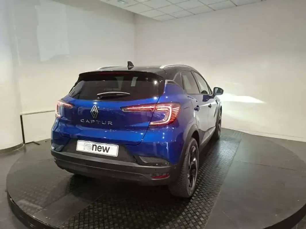 Usado Renault Captur Techno 101 CV (74 kW) 2026 Azul SUV