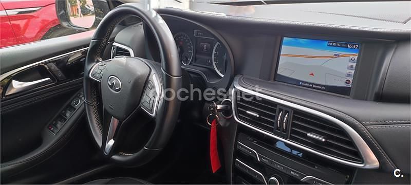 Usado Infiniti Q30 Premium 156 CV (114 kW) 2019 Negro Berlina