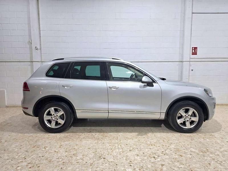 Second-hand VW Touareg 245 CP (180 kW) 2012 Gri SUV