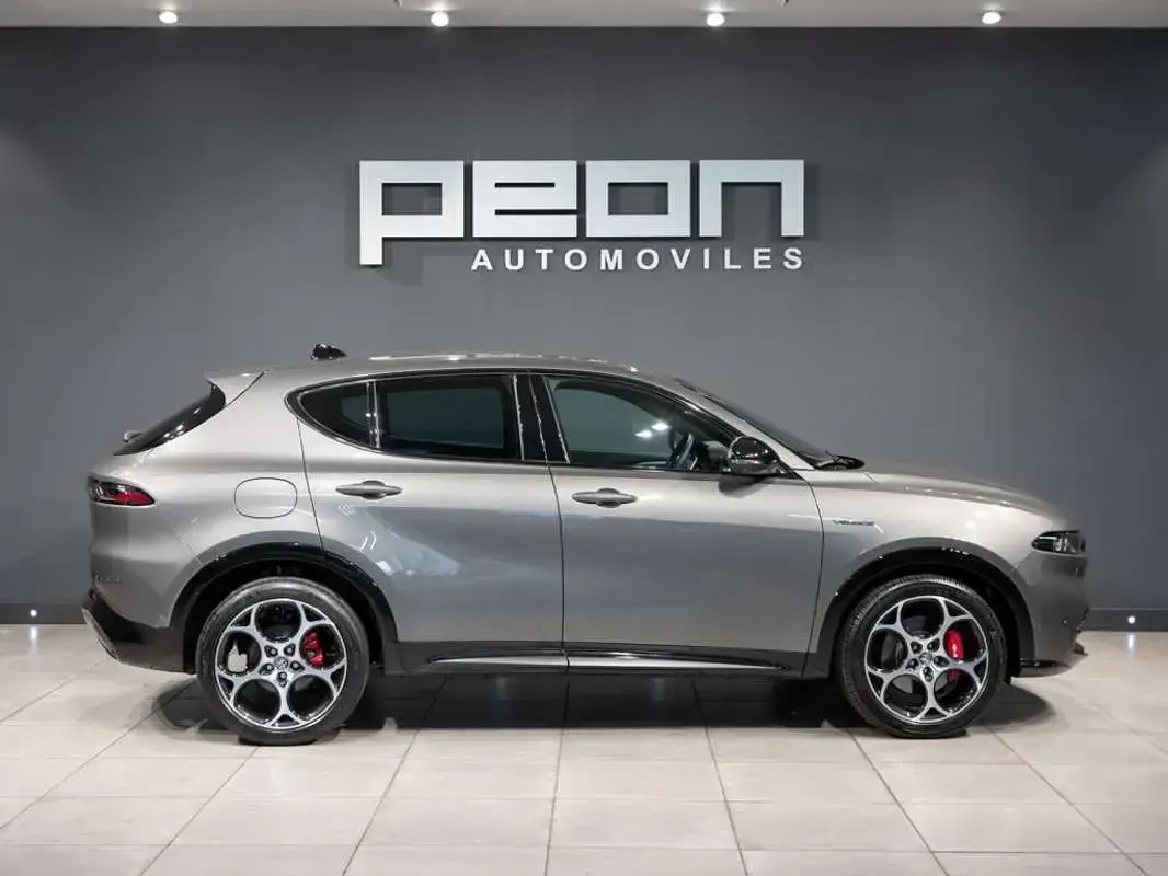 Usado Alfa Romeo Tonale Veloce 131 CV (96 kW) 2024 Gris SUV