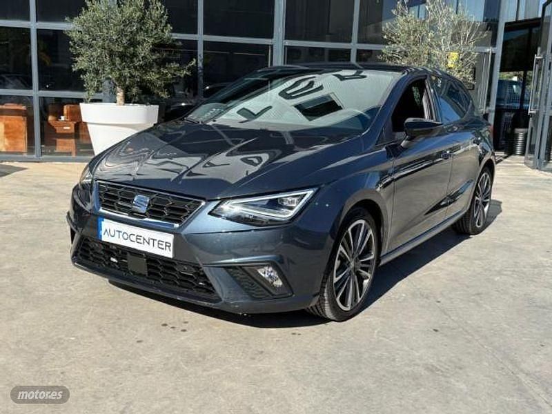 Usado Seat Ibiza FR 116 CV (85 kW) 2025 Gris Berlina