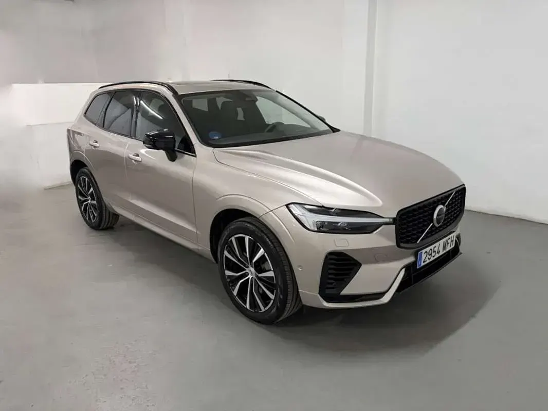 Usado Volvo XC60 Ultimate 351 CV (258 kW) 2023 Beige SUV