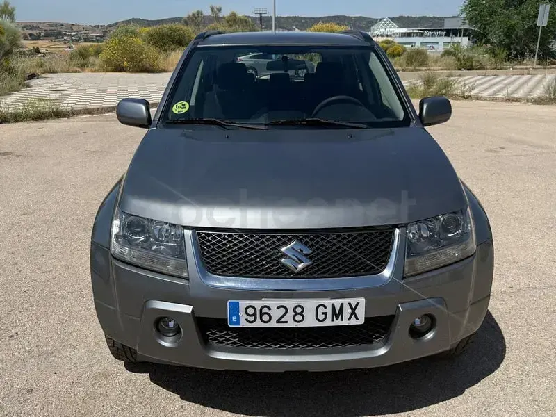 Usado Suzuki Grand Vitara 129 CV (94 kW) 2009 Gris / plata SUV