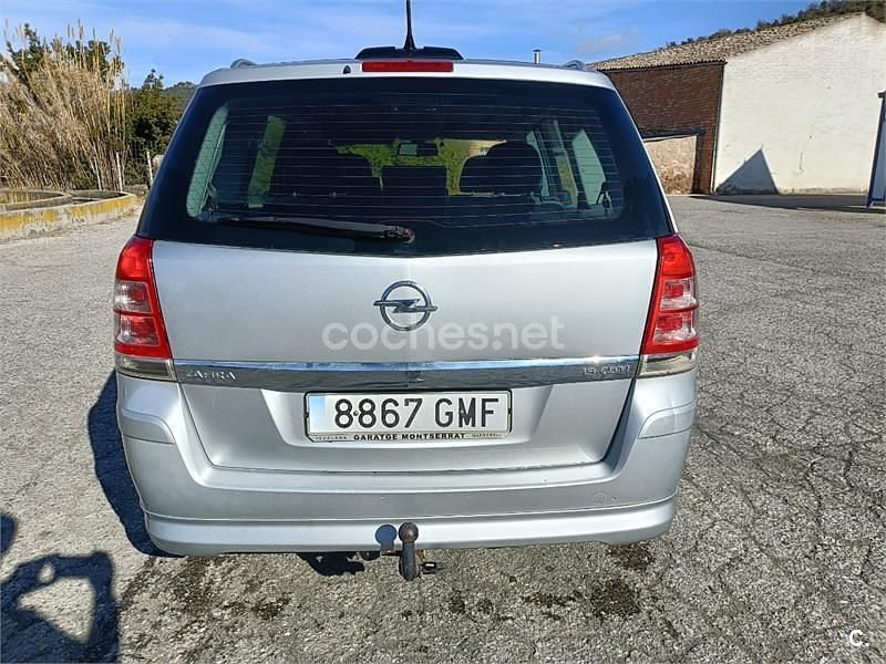 Usado Opel Zafira Cosmo 150 CV (110 kW) 2009 Gris / plata Monovolumen