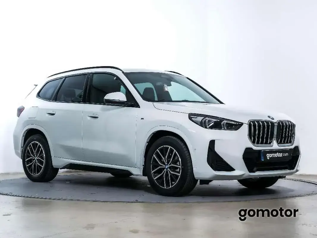 Usado BMW X1 Luxury Line 326 CV (239 kW) 2025 Blanco SUV