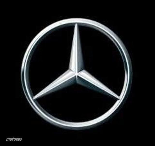 Blanco Usado 2021 Mercedes GLC220 AMG line Coupe | 44.950 € (Precio justo) - Imagen 1/1