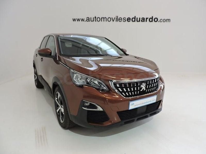 Usado Peugeot 3008 Active 130 CV (95 kW) 2019 Marrón SUV
