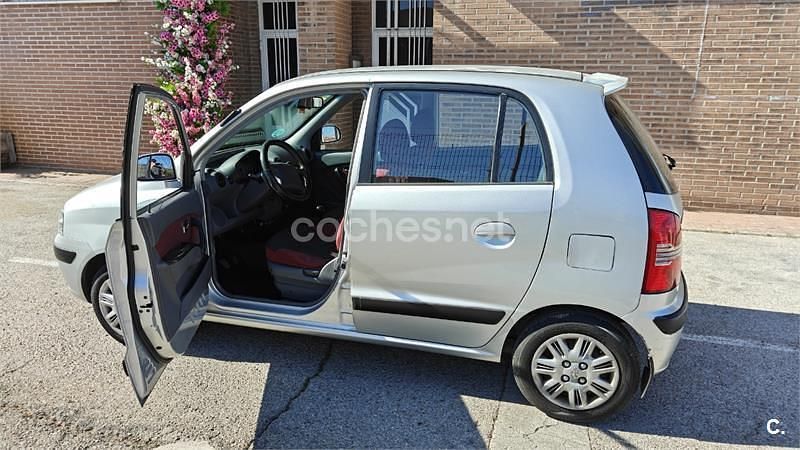 Usado Hyundai Atos GLS 59 CV (43 kW) 2006 Gris / plata Utilitario