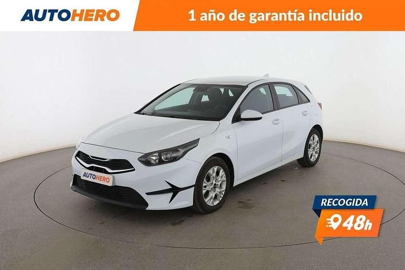 Blanco Usado 2022 Kia Ceed Berlina | 16.190 € (Buen precio) - Imagen 1/3