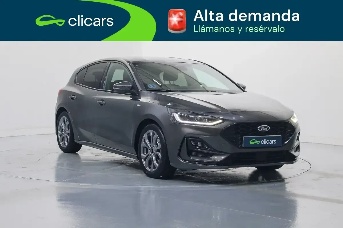 Usado Ford Focus ST-Line 155 CV (114 kW) 2023 Gris Berlina