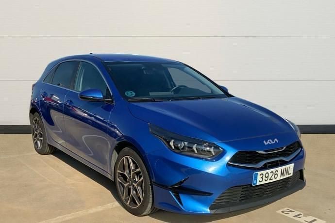 Azul Usado 2024 Kia Ceed Utilitario | 17.009 € (Buen precio) - Imagen 1/4