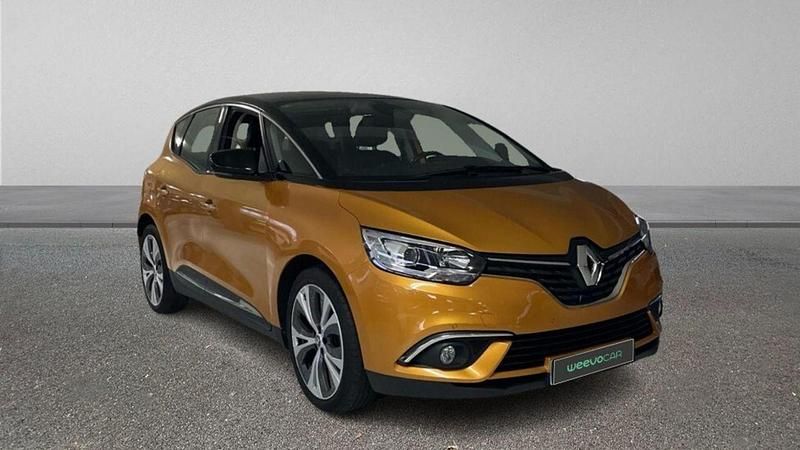 Usado Renault Scénic IV Intens 110 CV (80 kW) 2018 Oro Monovolumen