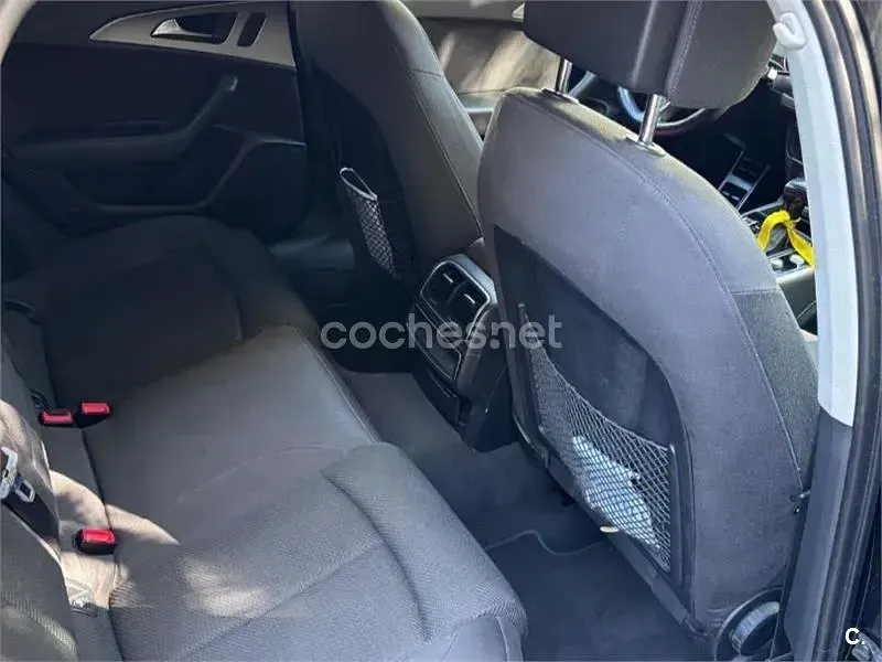 Usado Audi A6 177 CV (130 kW) 2013 Negro Familiar