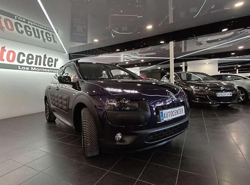 Usado Citroën C4 Cactus Feel 92 CV (67 kW) 2015 Azul Utilitario