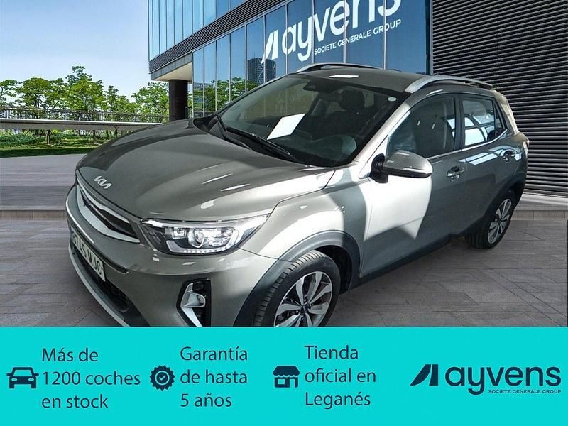 Usado Kia Stonic 120 CV (88 kW) 2023 Verde SUV