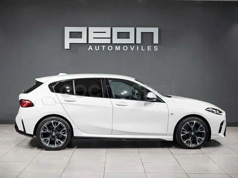 Usado BMW 120 Shadowline 163 CV (119 kW) 2025 Blanco Utilitario