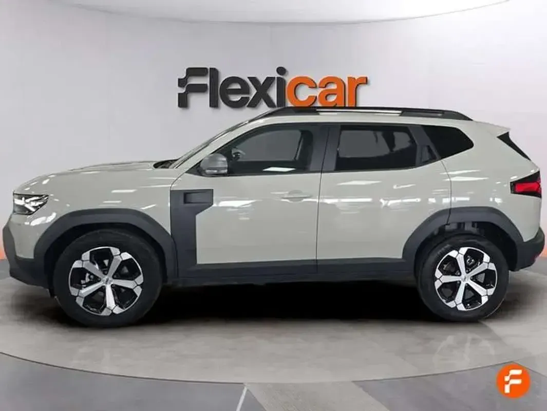 Usado Dacia Duster Journey 131 CV (96 kW) 2025 Gris SUV