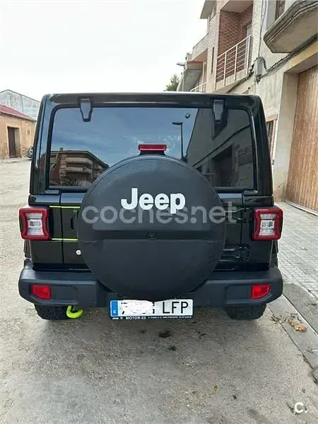 Usado Jeep Wrangler Sahara 200 CV (147 kW) 2020 Negro SUV