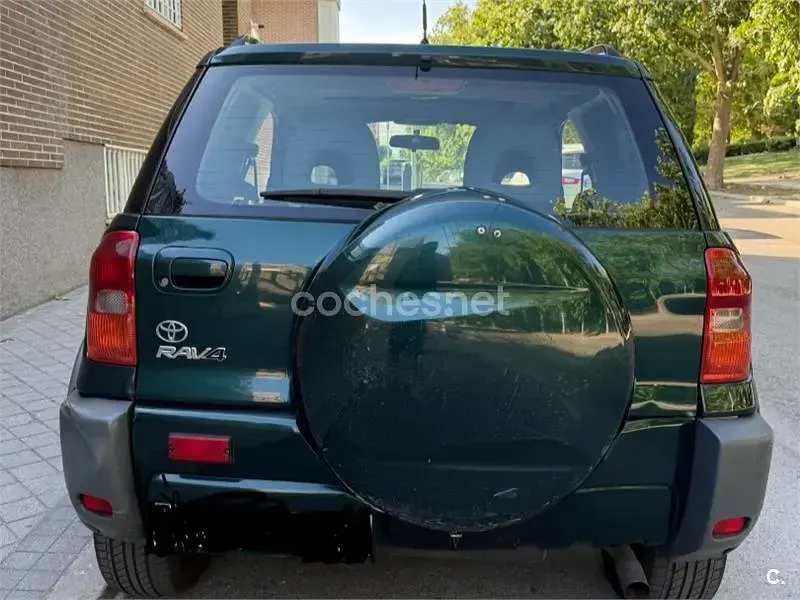 Usado Toyota RAV4 Sol 150 CV (110 kW) 2002 Verde SUV