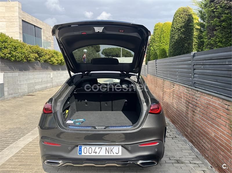 Usado Mercedes GLC220 197 CV (144 kW) 2023 Negro Coupe