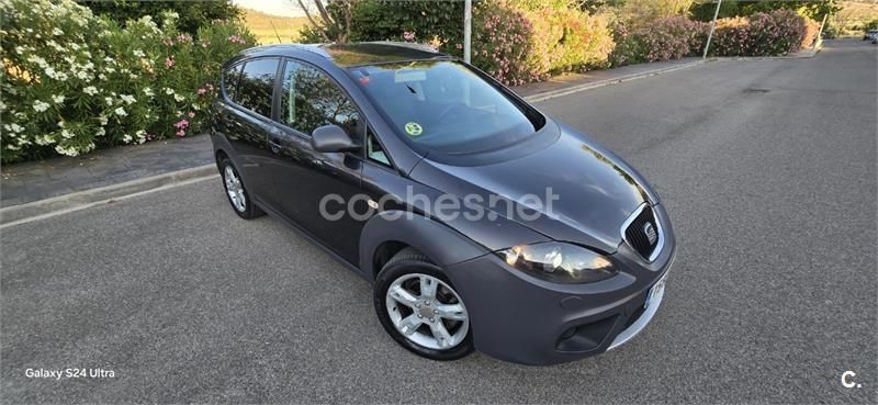 Gris Usado 2010 Seat Altea Monovolumen | 6500 € (Precio justo) - Imagen 1/4