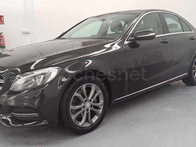 Usado Mercedes C220 170 CV (125 kW) 2015 Negro Berlina