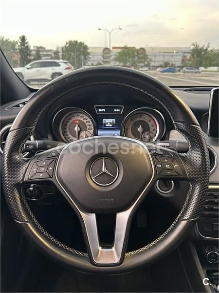 Usado Mercedes CLA220 170 CV (125 kW) 2013 Gris / plata Berlina