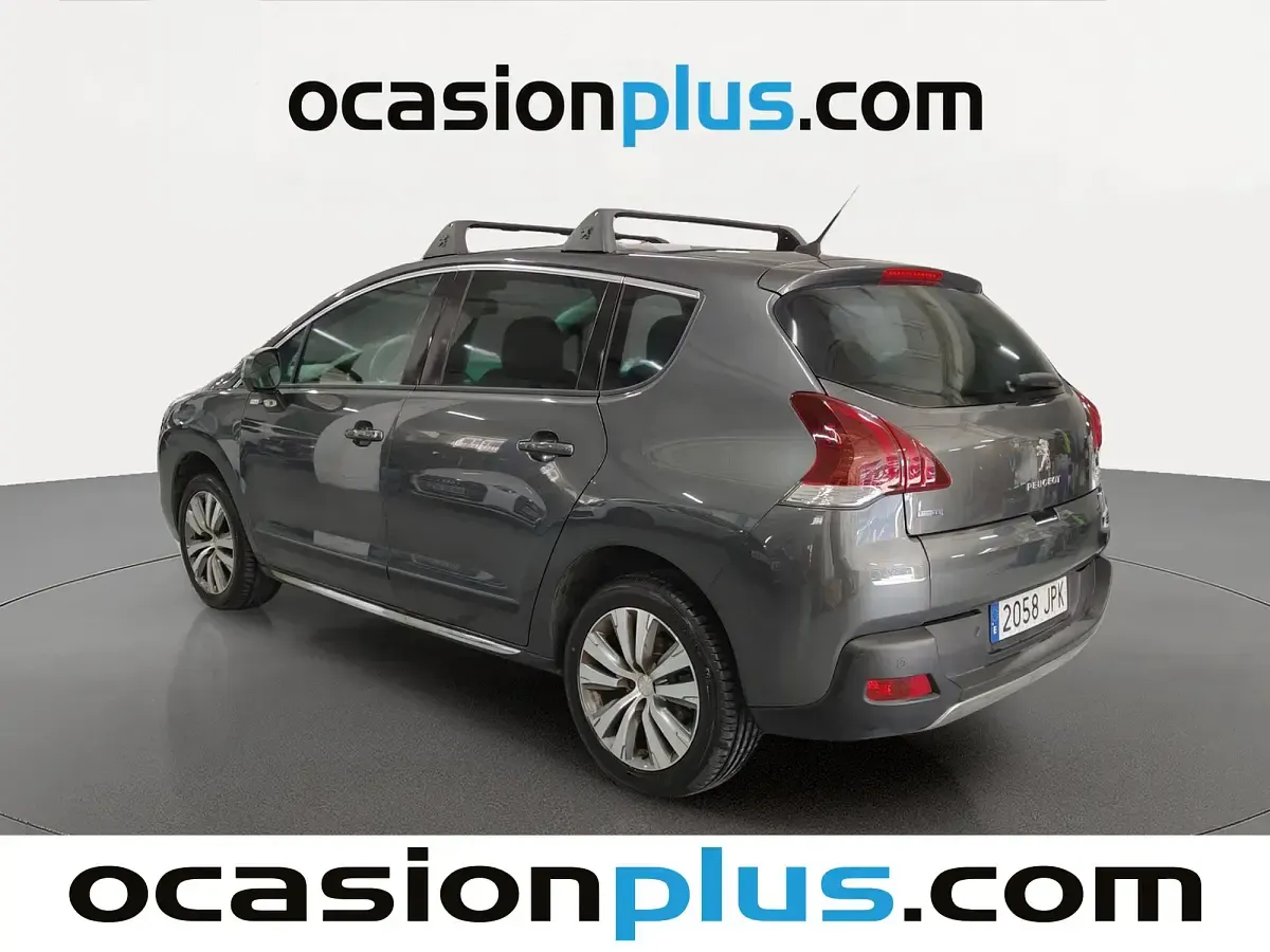 Usado Peugeot 3008 Style 120 CV (88 kW) 2016 Gris Monovolumen