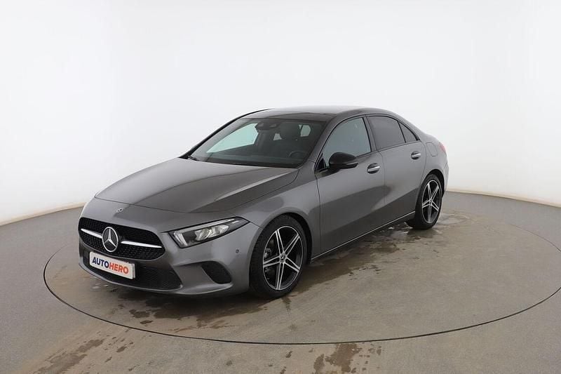 Usado Mercedes A180 Progressive 116 CV (85 kW) 2020 Gris Berlina
