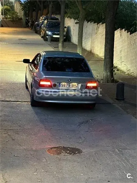 Usado BMW 535 Comfort Edition 245 CV (180 kW) 2001 Gris / plata Berlina
