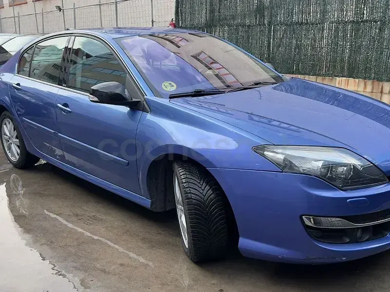 Usado Renault Laguna III GT 175 CV (128 kW) 2011 Azul Berlina