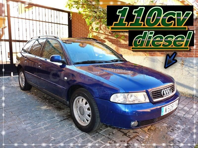 Usado Audi A4 110 CV (80 kW) 1999 Azul Familiar