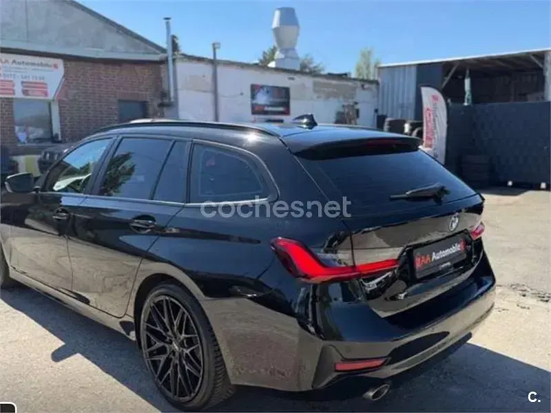 Usado BMW 318 Advantage 150 CV (110 kW) 2020 Negro Familiar