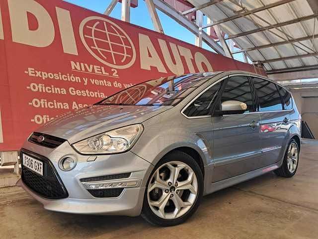 Gris Usado 2010 Ford S-MAX Titanium S Monovolumen | 11.990 € - Imagen 1/4