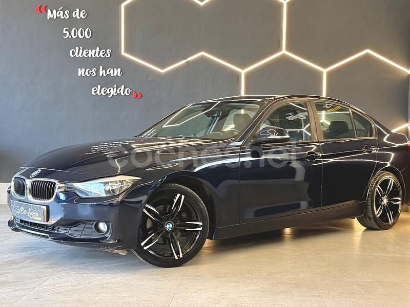 Begagnad BMW 320 Efficient Dynamics 163 HK (119 kW) 2013 Blå Sedan