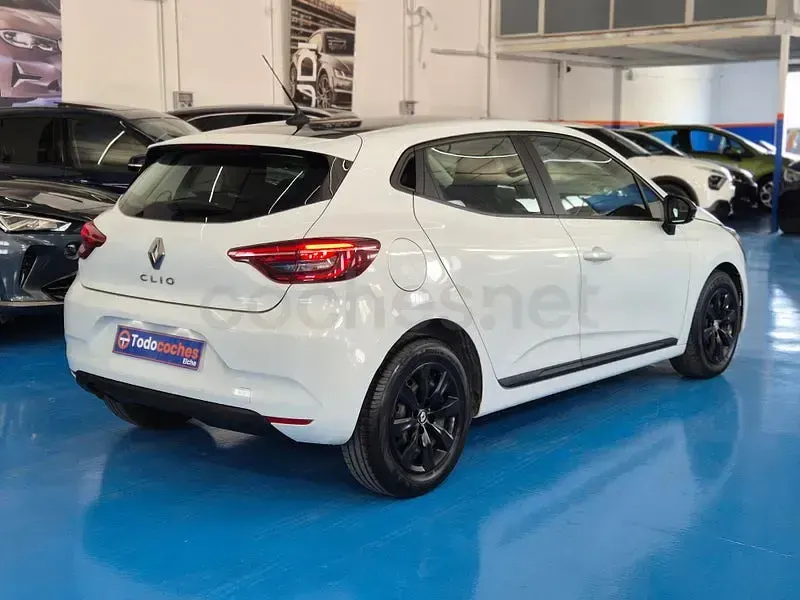 Usado Renault Clio V Equilibre 100 CV (73 kW) 2022 Blanco Berlina