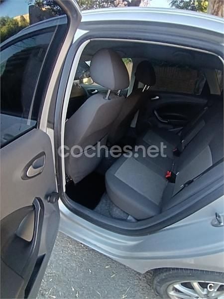 Usado Seat Ibiza ST Style 105 CV (77 kW) 2012 Gris / plata Familiar