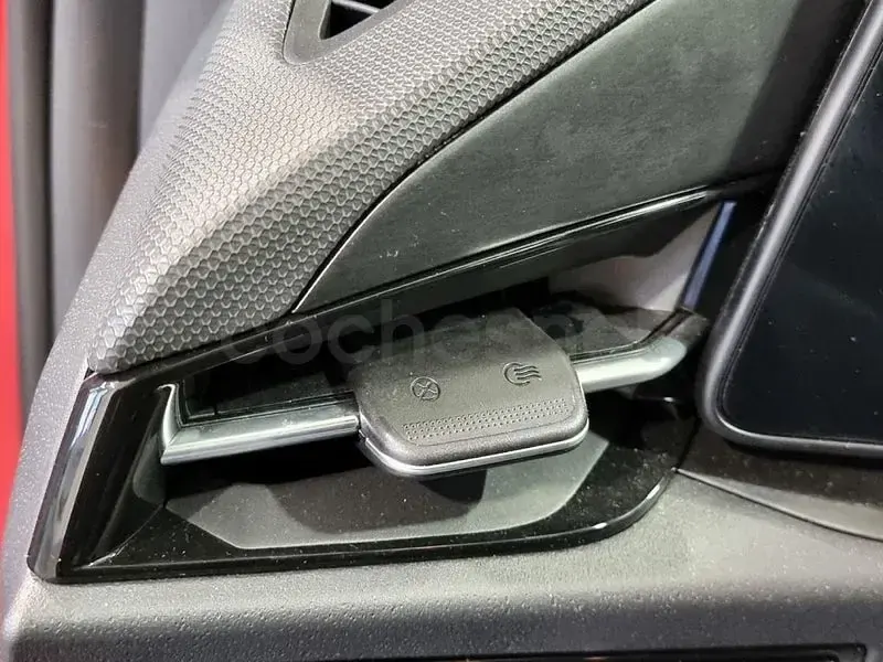 Usado Kia Niro 184 CV (135 kW) 2022 Rojo SUV