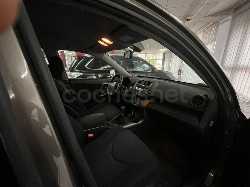 Usado Toyota RAV4 Advance 150 CV (110 kW) 2009 Beige SUV